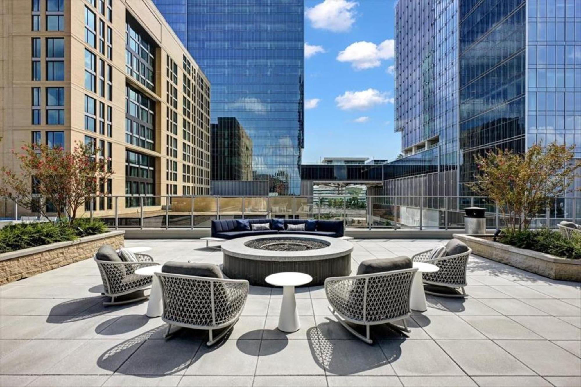 Global Luxury Suites At Town Center レストン エクステリア 写真
