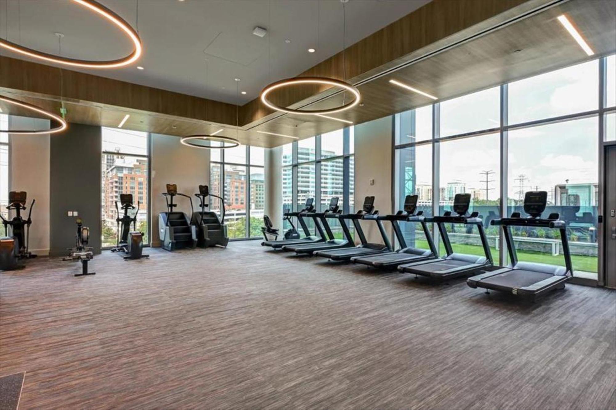Global Luxury Suites At Town Center レストン エクステリア 写真