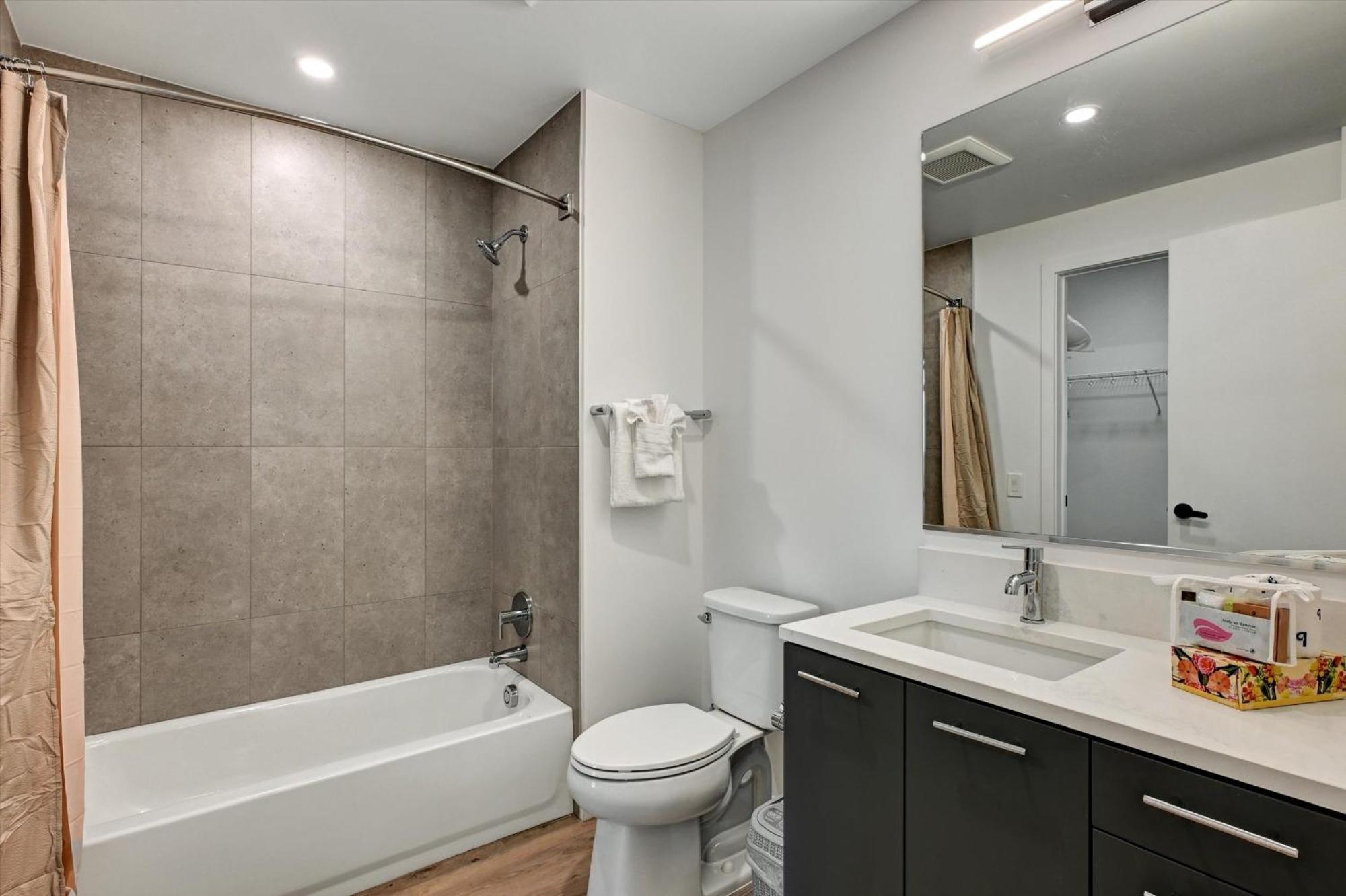 Global Luxury Suites At Town Center レストン エクステリア 写真